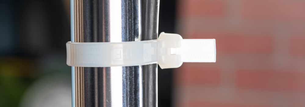 Built Tough Head Strong cable ties feature a reinforced metal locking pawl in the head of the tie. This provides increased strength and security.